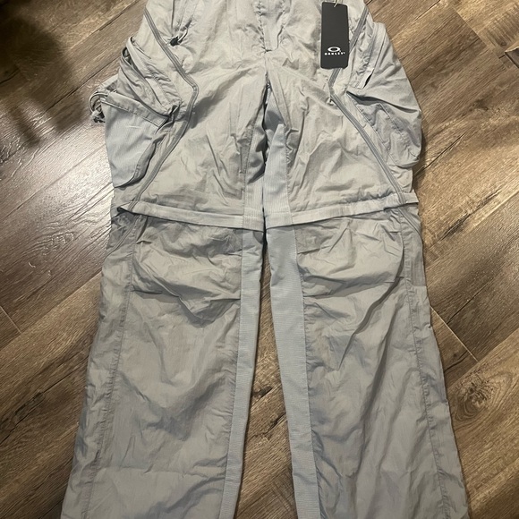 Oakley Grey Cargo Pants - Picture 3 of 4